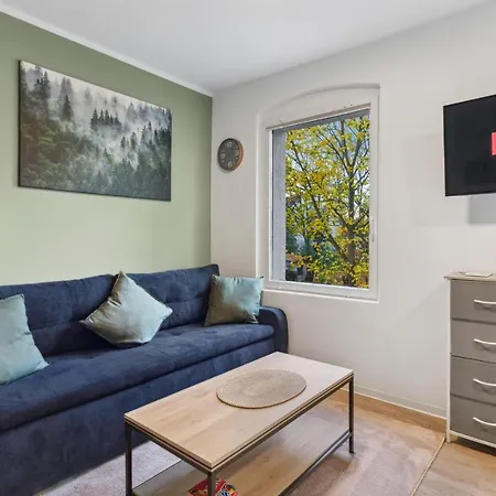 Vorstadtoase - 3 Personen - Apartment Mit Queensize-Bett, Badewanne, Schlafcouch, Parken, Netflix, Naehe Ber Eichwalde Zewnętrze zdjęcie