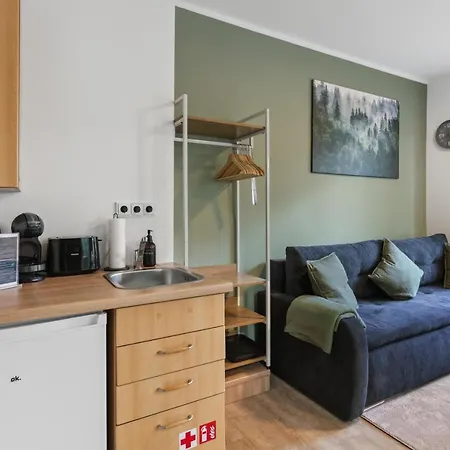 Vorstadtoase - 3 Personen - Apartment Mit Queensize-Bett, Badewanne, Schlafcouch, Parken, Netflix, Naehe Ber Eichwalde Zewnętrze zdjęcie