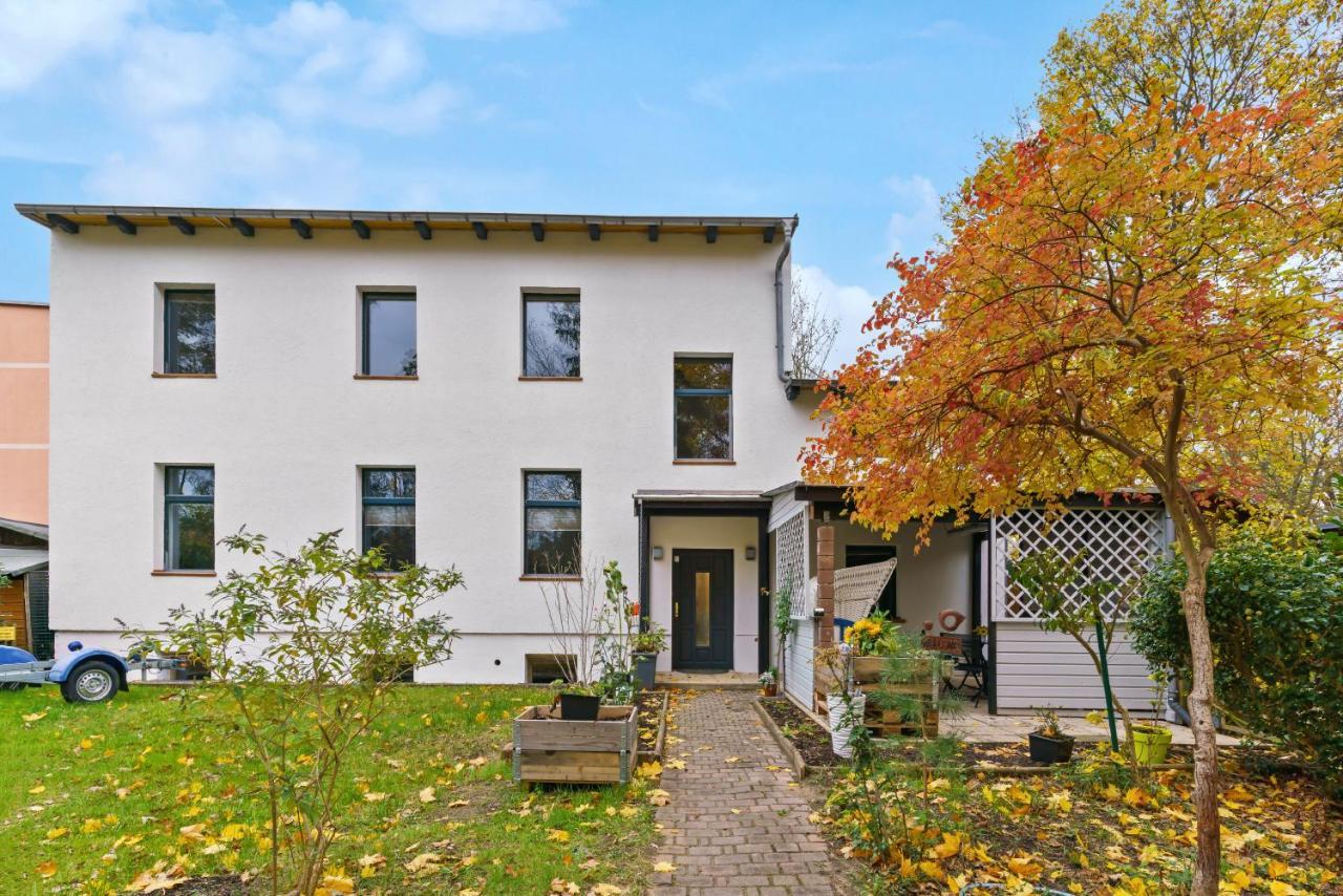 Vorstadtoase: Cozy Retreat With Queen Bed And Netflix Apartment *